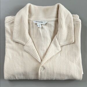 Banana Republic Factory Textured Casual Button Down Cream Size Medium